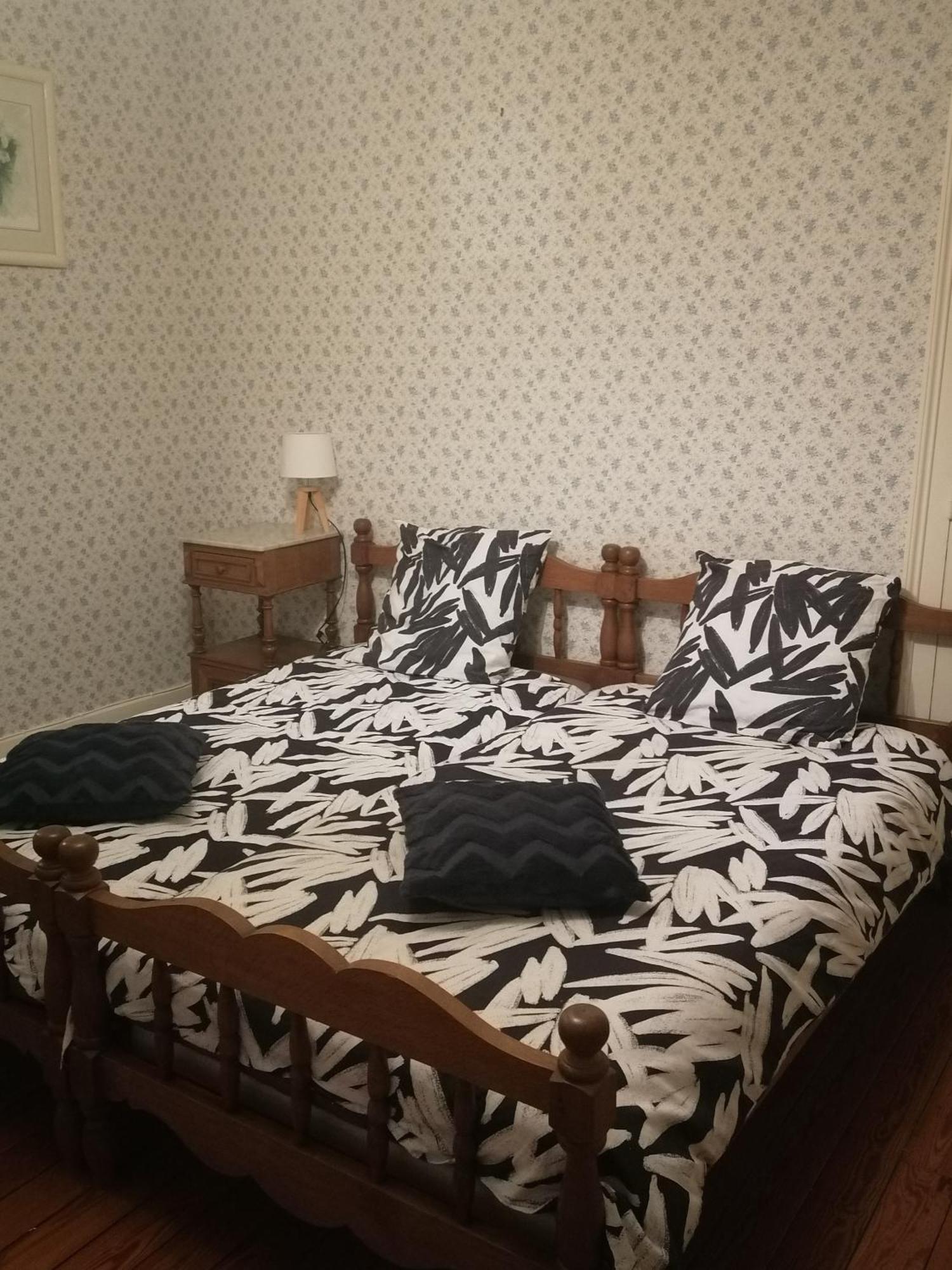 Chez Many, Par Fred Et Henri Bed and Breakfast Monthermé Εξωτερικό φωτογραφία